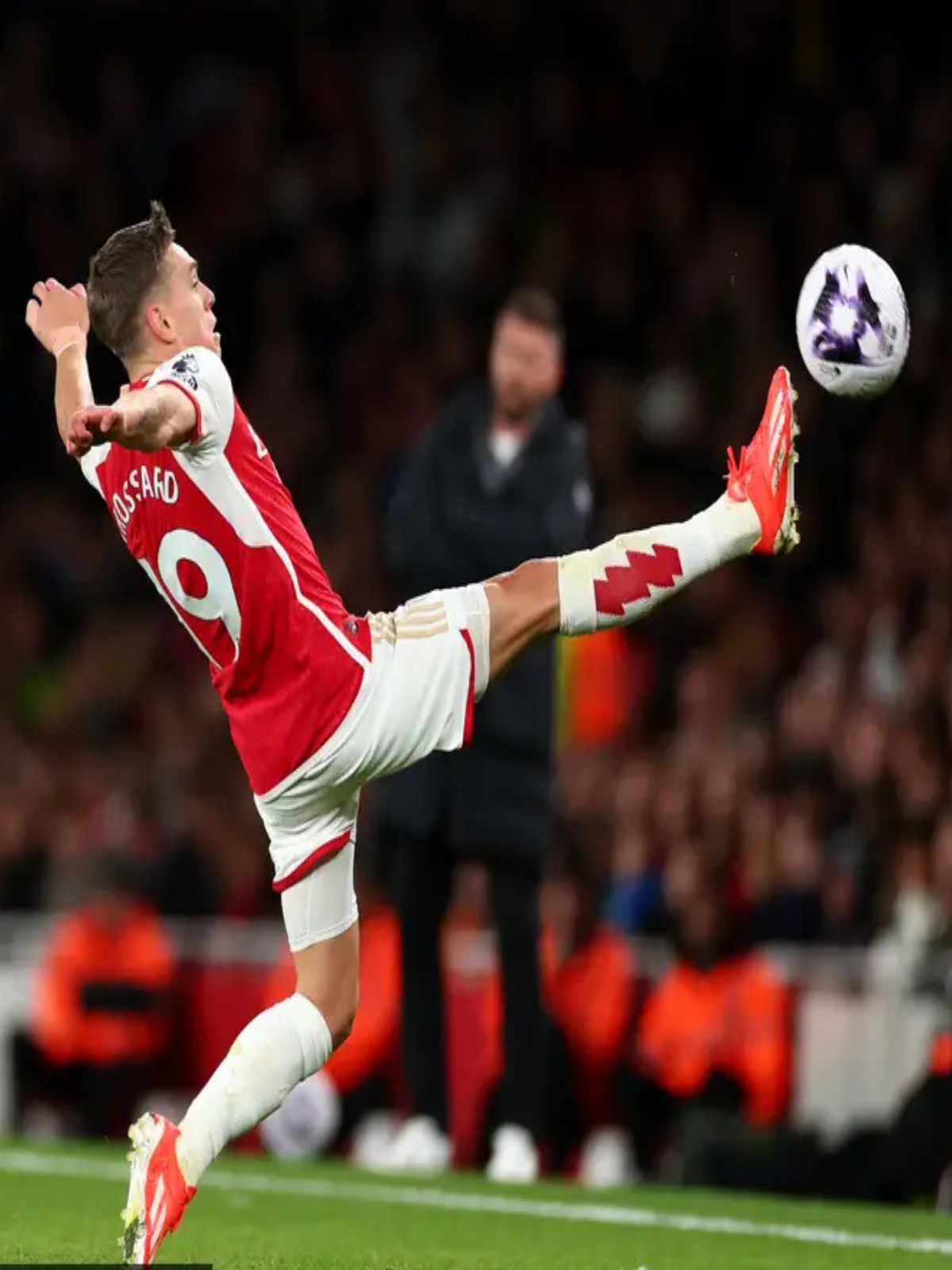 阿森纳前锋获得本赛季最佳射手奖 阿森纳前锋获得本赛季最佳射手奖